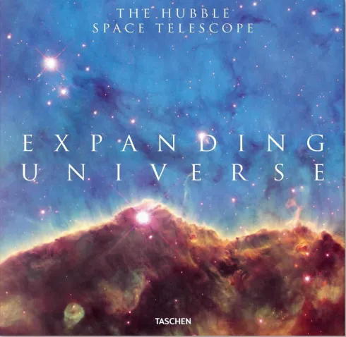 Expanding Universe. The Hubble Space Telescope