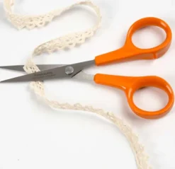 Fiskars - Classic Præcisionssaks - L 13 CM