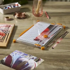 Fiskars - Skæremaskine - Surecut Paper Trimmer - 30X37 CM - 4153
