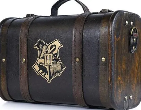 Harry Potter Kuffert Med Nøglering, Drikkedunk, Notesbog Og Blyanter