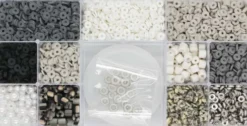 Heishi Fimo Perlemix M/Elastiksnor Sort/Grå/Hvid - Pearl N Fun