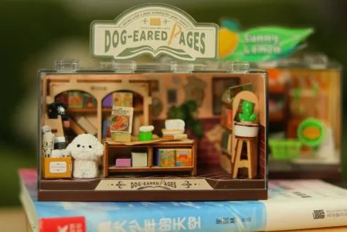 Itotal - Mini World: Dog-Eared Pages - Xl3527