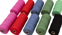 Knyttegarn - Tykkelse 1 MM - L 315 M - Tynd Kvalitet 12/12 - Stærke Farver - 10X220 G
