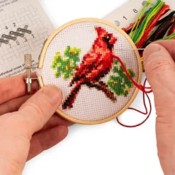 Korssting Broderi Kit - Kardinalfugl - Mini - Kikkerland