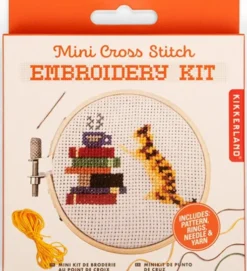 Korssting Broderi Kit - Kat - Mini - Kikkerland