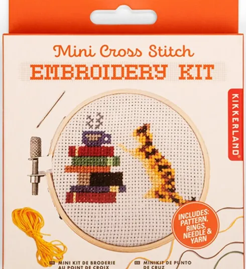 Korssting Broderi Kit - Kat - Mini - Kikkerland