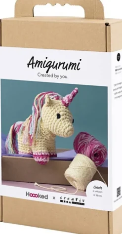 Kreativt Sæt Med Amigurumi - Enhjørning - Regnbuefarver