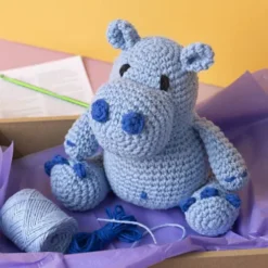 Kreativt Sæt Med Amigurumi - Flodhest - Blå - Lyseblå