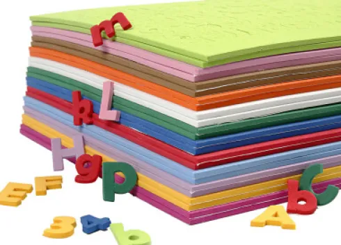 Mosgummibogstaver Og -Tal - H 20 MM - Tykkelse 3 MM - Assorterede Farver - 24 Assorterede Ark